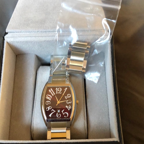 Watch - Picture 2 of 2